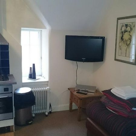 Royal Mile Budget Apartments Эдинбург Номер фото